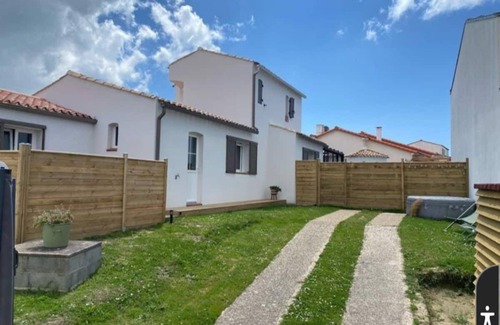 Saint-Gilles-Croix-de-Vie Villa | Gite Dans une Villa ,quartier Calme à 500 m de la Plage Boisvinet
