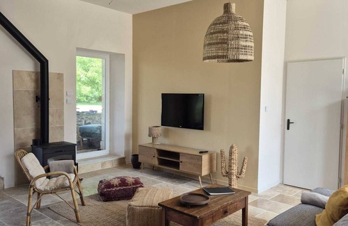 Saint-Sulpice-d'Excideuil House | Gîte La grange is a converted barn with all modern comforts.