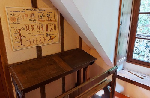 Sainte-Suzanne-and-Chammes House | Gite Sainte-Suzanne-et-Chammes, 2 bedrooms, 4 persons