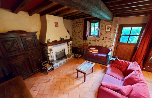 Sainte-Suzanne-and-Chammes House | Gite Sainte-Suzanne-et-Chammes, 2 bedrooms, 4 persons
