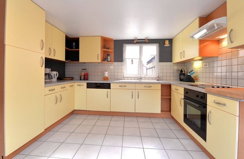 Eguisheim Apartment | Gite géranium located in Eguisheim with private parking, 10km from Colmar