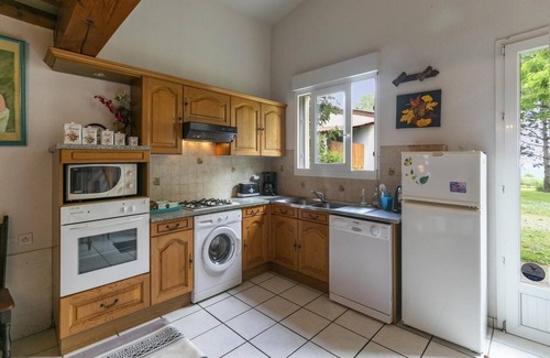Puydarrieux House | Gite Grand Jardin Large cottage nature lake