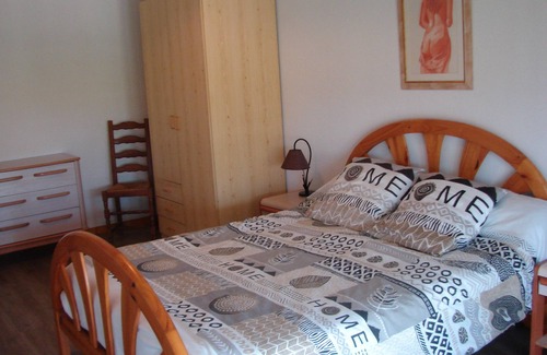 Puydarrieux House | Gite Grand Jardin Large cottage nature lake