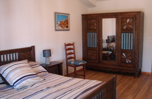 Puydarrieux House | Gite Grand Jardin Large cottage nature lake