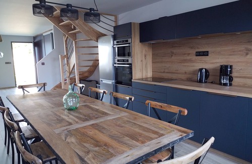 Kervan House | Gite Groix, 800m des Plages, Idéal Famille