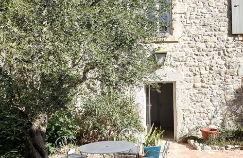 Bouquet Apartment | Gite im Bauernhaus in der Nähe von Uzes