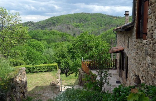 Fabras Cottage | Gîte in an Ardéchois farmhouse in the heart of nature