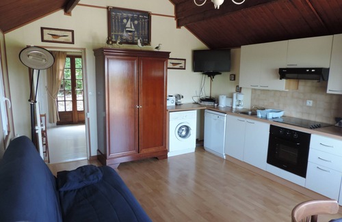 Arromanches-les-Bains Cottage | GITE in Arromanches with beautiful sea views and close to the sea