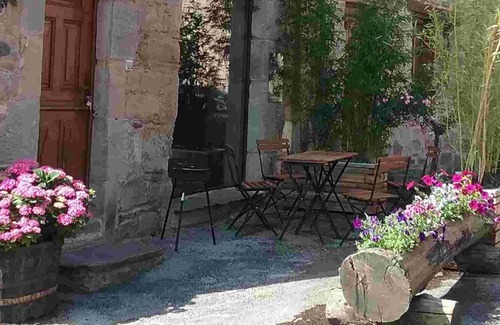 Castelnau-Pegayrols House | Gite in the small medieval village of Castelnau Pégayrols 3 stars, 3 stars
