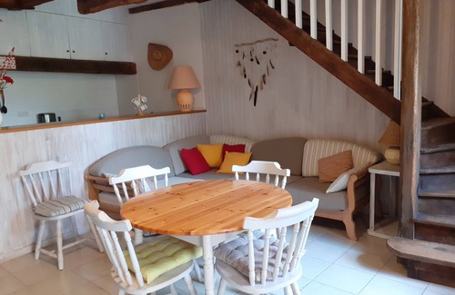 Lavernhe House | Gîte in the heart of the Parc des Grands Causses, typical of the Aveyron region animals welcome
