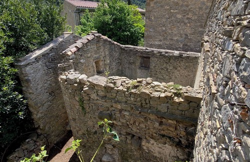 Mayronnes Apartment | Gite in the shadow of the church