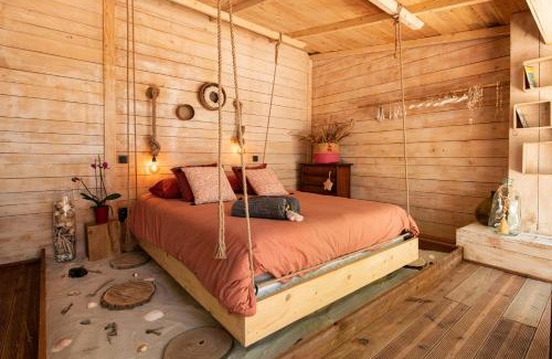 Lay Bed & Breakfast | Gite insolite Domaine ForRest Loire