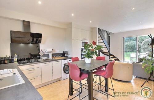 Perros-Guirec House | Gîte Kerstephan T2 600m from the beach of Trestraou