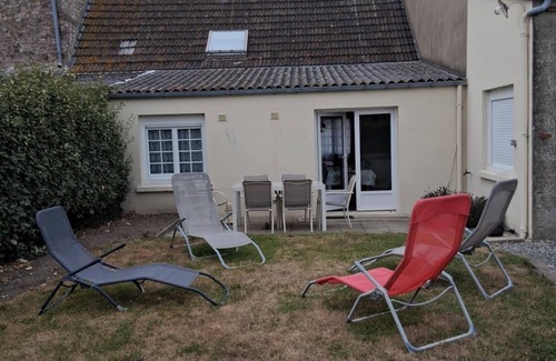 Creances House | Gite la créançaise, charming village house