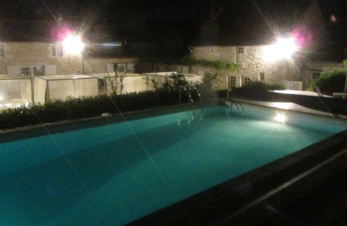 Mondion House | Gîte 'La Fromagerie' with Shared Pool, Private Terrace and Wi-Fi