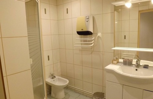 Lavigerie Cottage | Gite Lavigerie, 2 bedrooms, 4 persons