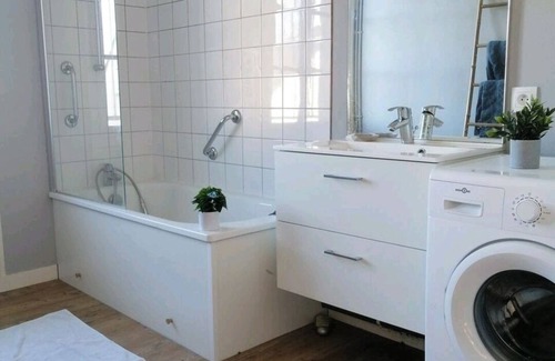 Sainte-Mere-Eglise Apartment | Gîte "Le 101eme" in the heart of Dday