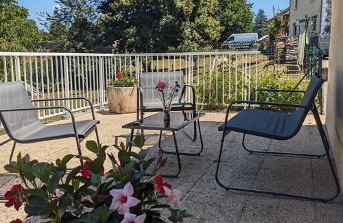 Saint-Jory-de-Chalais House | Gîte 'Le Bûcher' – Authentic Charm with Terrace, Balcony and Shared Garden in the Heart of Nature