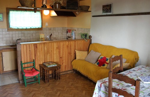 Vabre-Tizac Cottage | Gite Le Bas-Ségala, 3 bedrooms, 4 persons