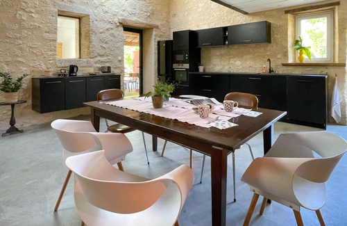 Grezillac House | Gite Le Chai, design loft and private pool in the heart of the vineyards