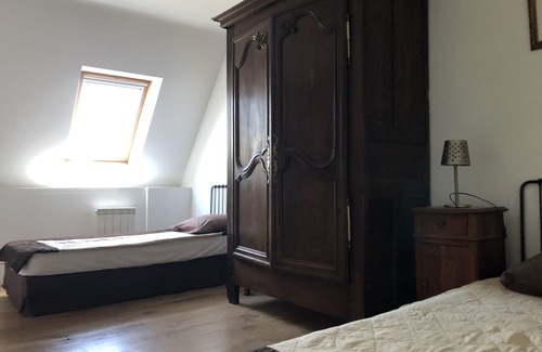Nevez House | Gite "Le Corbelet" in 18em farmhouse with beach access and coastal path on foot