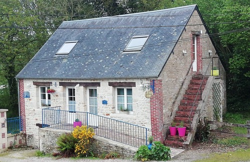 Saint-Vaast-sur-Seulles House | Gîte Le Moulin - In the heart of our Normandy countryside