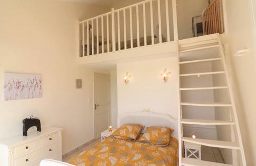 Le Rouget Cottage | Gite Le Rouget-Pers, 1 bedroom, 3 persons