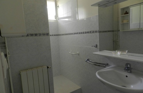Saint-Pierre-d'Eyraud Cottage | GITE "LES GLYCINES" IN THE COUNTRY IN PERIGORD