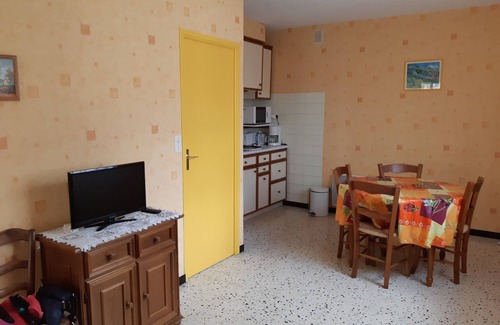 Mostuejouls Apartment | Gite "les nids d'hirondelles" Gorges du Tarn in listed village