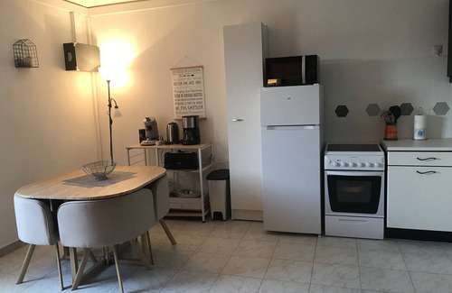 Salavas Cottage | GITE LES OLIVIERS- MAS DU VIEUX CHENE-