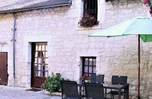 Ligre Cottage | Gite Ligré, 7 bedrooms, 15 persons