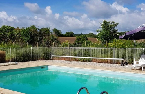 Ligre Cottage | Gite Ligré, 7 bedrooms, 15 persons