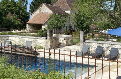 Ports House | GITE LOGIS DE LA COQUETIERE avec PISCINE PRIVÉE et SPA
