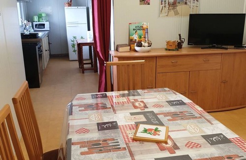 Mery-sur-Oise Cottage | Gite Méry-sur-Oise, 2 bedrooms, 3 persons