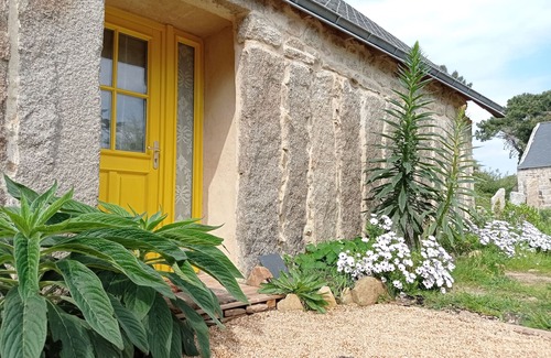 Tregunc House | Gite Mell, le Melen: sea view, les Glénans and Trévignon ponds, beach 300 m'away