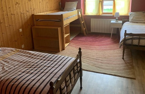 Mont-pres-Chambord Cottage | Gite Mont-près-Chambord, 5 bedrooms, 15 persons