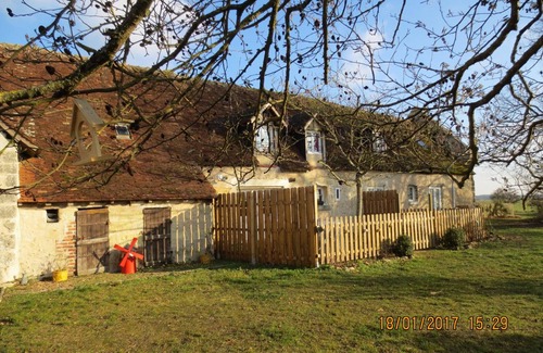 Nazelles-Negron Cottage | Gite Nazelles-Négron, 2 bedrooms, 3 persons