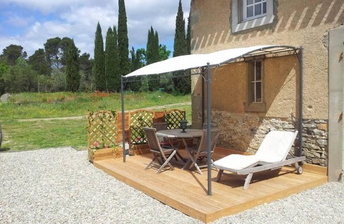 Laure-Minervois House | Gite near Carcassonne, Aude. Newly renovated gite in private domain. Beautiful, rural setting close to local amenities, pleasure lakes and beaches.