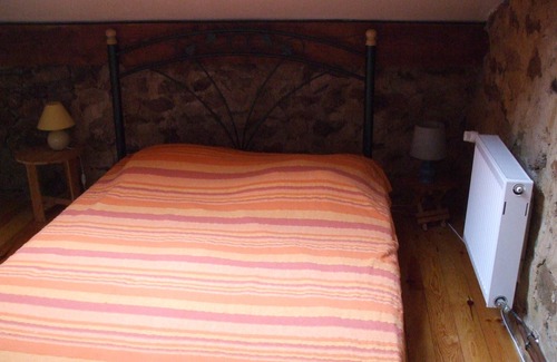 Saint-Rirand Cottage | Gite of Benoits Old barn