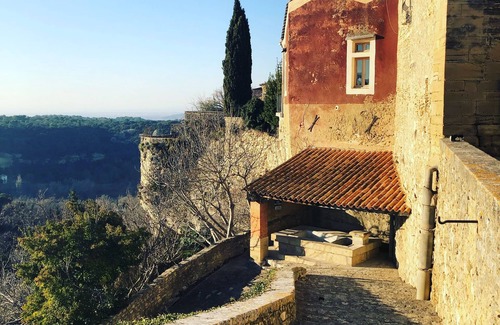 Venasque Cottage | GITE OF CHARM ON THE HEIGHTS OF VENASQUE