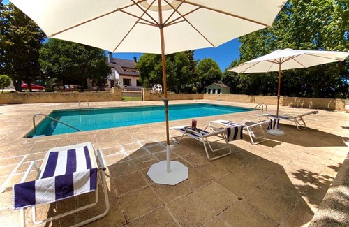 Olias del Rey Cottage | Gite Olías del Rey, 7 bedrooms, 14 persons
