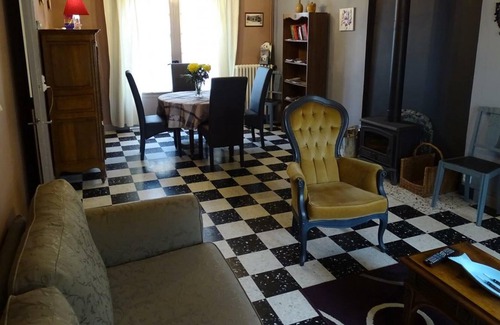 Pouille Cottage | Gite Pouillé, 2 bedrooms, 4 persons