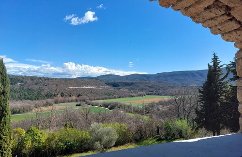 Viens Apartment | GITE PROVENCAL AVEC PISCINE "LE COSY LUBERON"