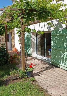 Chambretaud House | Gite Puydufou -5kms- La Séraphina, 2 à 6 personnes