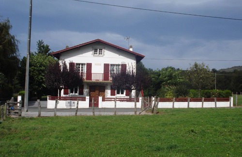 Ahaxe-Alciette-Bascassan Apartment | GITE RURAL 4 PERS. NEAR ST JEAN PIED DE PORT