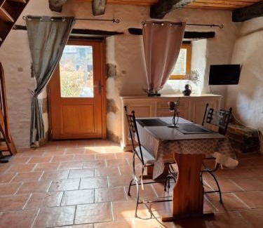 Laniscat Apartment | Gite rustique en Centre Bretagne