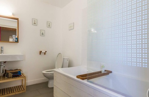 Saint-Vaast-la-Hougue Cottage | Gite Saint-Vaast-la-Hougue, 3 bedrooms, 5 persons