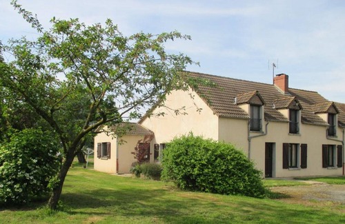 Saint-Palais House | Gite Saint-Palais (Allier), 5 bedrooms, 10 persons