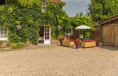 Saint-Saens House | Gite Saint-Saëns, 2 bedrooms, 4 persons