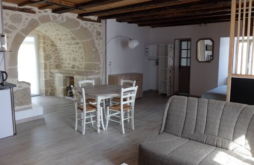 Sousceyrac Apartment | gite sur la Colline" Le Cosy"